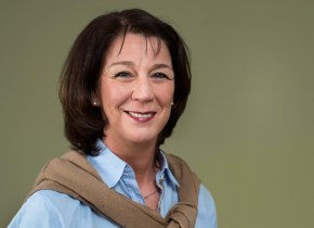 Hebamme Josianne de Caluwe