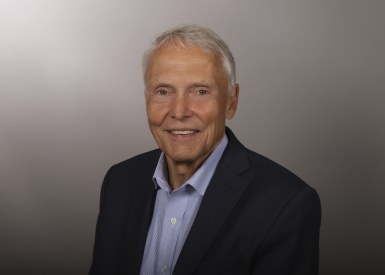 Konsiliararzt Prof. Dr. Dr. h.c. Winfried Padberg