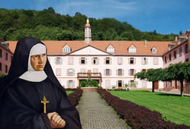 Sr. Alfons Maria Eppinger vor Kloster