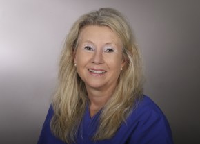 Claudia Hasenbach_Bereichsleitung iPAZ