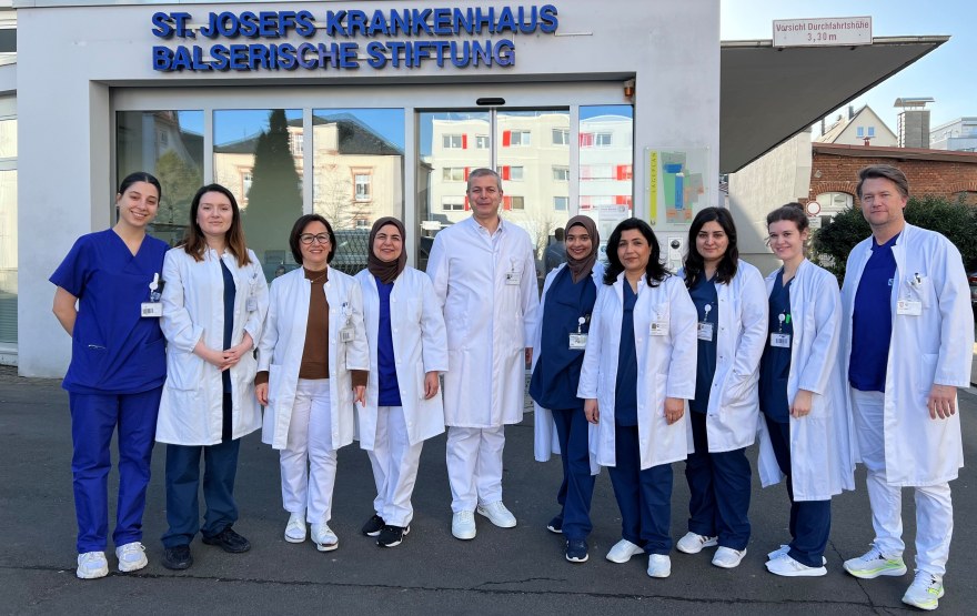 Chefarzt Dr. Eskef und sein ärztliches Team: "Unser Herz schlägt für die Frauenheilkunde!"