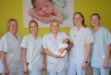 Pflegekräfte-Team auf der Geburtsstation