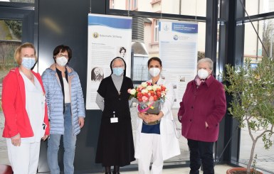 Rosenübergabe Weltfrauentag