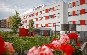 St. Josefs Krankenhaus Balserische Stiftung, Ansicht Haus 1 © O. Schepp