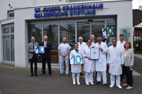 Team Allgemein- und Visceralchirurgie (Teil), Bereichsleiter K. Weber, Teil der Krankenhausleitung