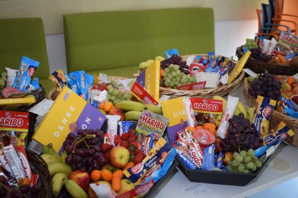 Tag der Pflege - Obst und Schokolade