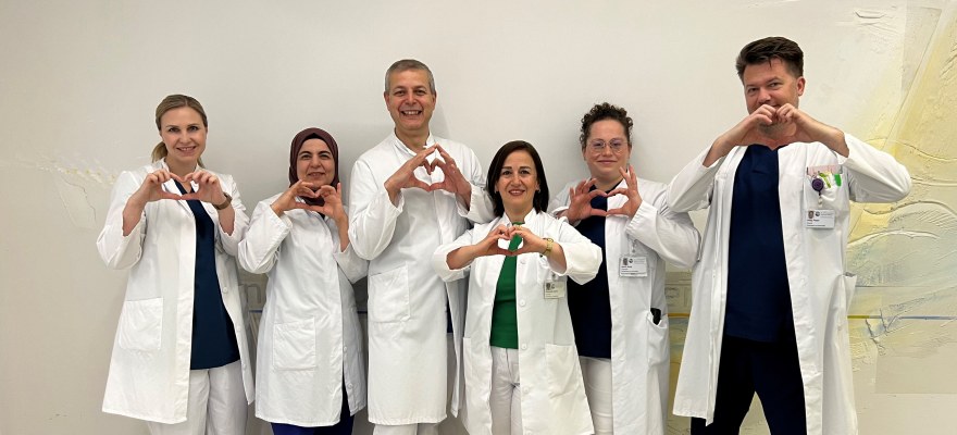 Chefarzt Dr. Eskef und sein ärztliches Team - "Unser Herz schlägt für die Frauenheilkunde!"